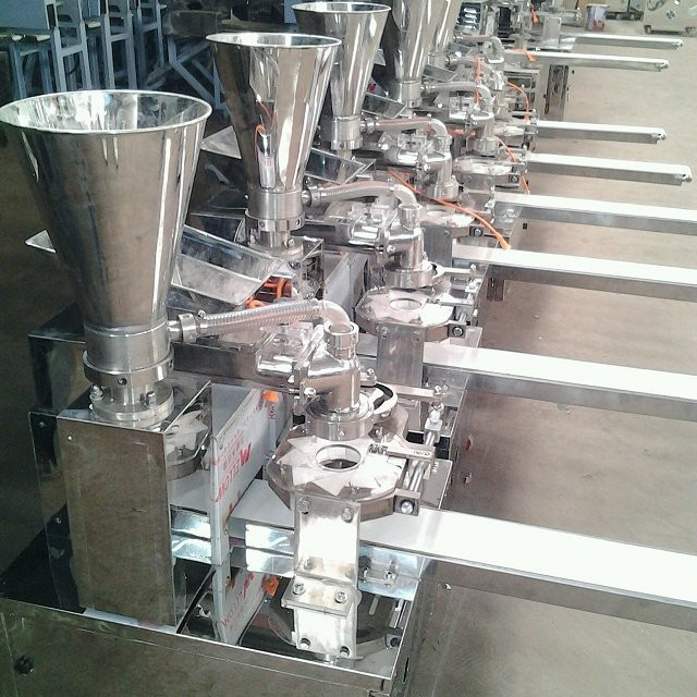 Машина для производства фаршированного хлеба